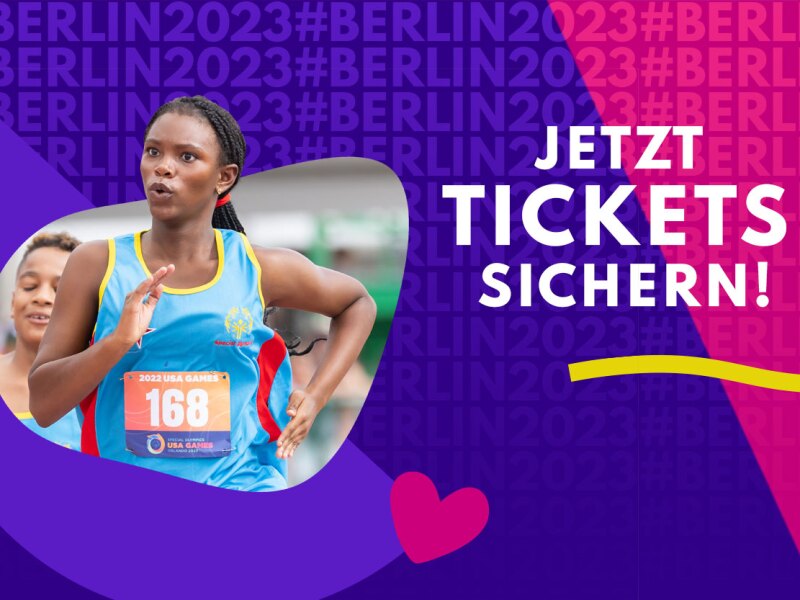 Das Bild ist eine bunte Grafik auf der steht "Jetzt Tickets sichern!". Außerdem ist ein Foto von einer Sprinterin in der Mitte eingefügt.