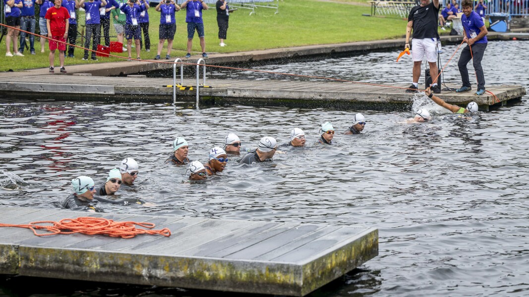 The photo shows the start of open water swimming at the World Games in Berlin.