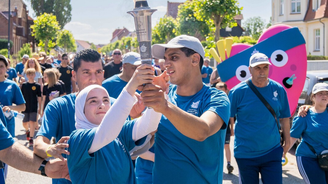 The photo shows the little torch run on Inclusion Day of a Host Town with the delegation from Syria.